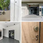 Апартаменты Mountain View Retreat - Private Parking Брашов