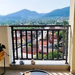 Mountain View Retreat - Private Parking Апартаменты Брашов
