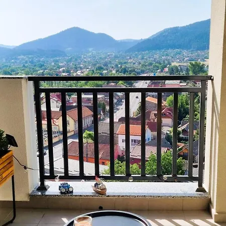 Mountain View Retreat - Private Parking شقة براشوف