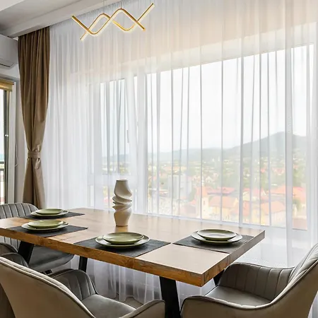 Apartment Mountain View Retreat - Private Parking Brasov