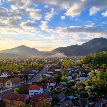 Mountain View Retreat - Private Parking