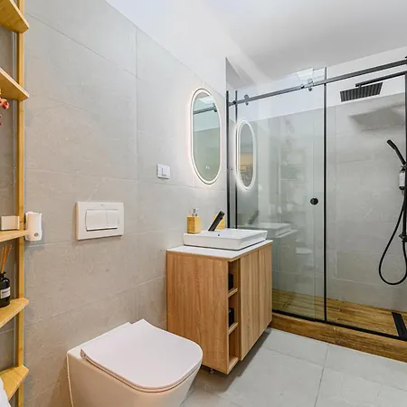 Apartment Mountain View Retreat - Private Parking *