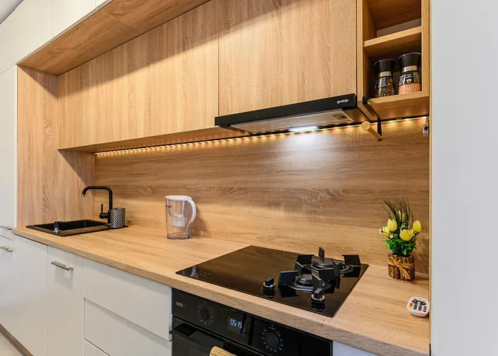 Mountain View Retreat - Private Parking Apartment *