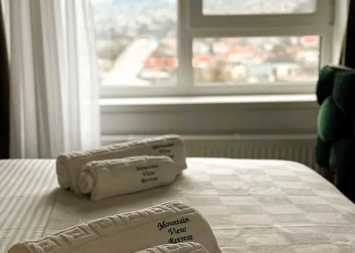 Mountain View Retreat - Private Parking